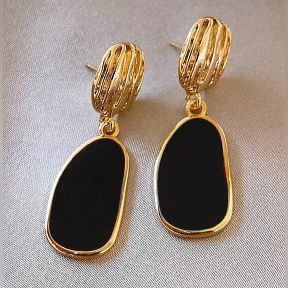 Black&Gold Statement Earrings - Picture 1 of 2